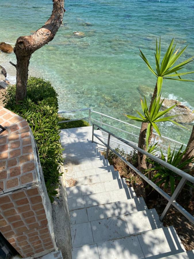 Apartamento Beautiful House In Front Of The Sea Gazi Exterior foto